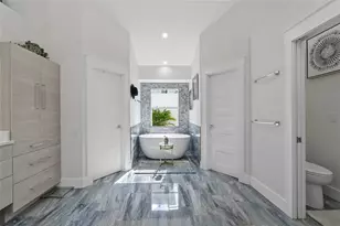 1100 Westway Dr, Sarasota, FL 34236 - Photo 17