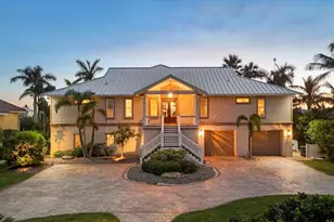 559 Bob Hope Dr, Nokomis, FL 34275 - Photo 11