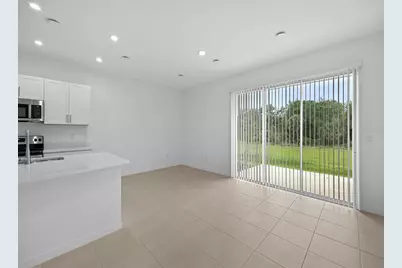 8581 Lunar Skye Street, Sarasota, FL 34241 - Photo 9