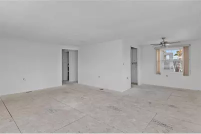 3705 116th Street Court W, Bradenton, FL 34210 - Photo 5