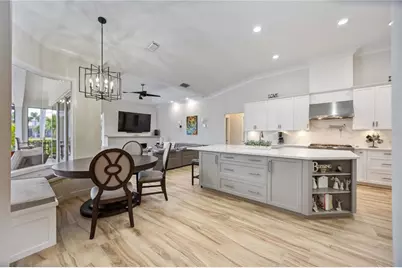 7555 Tori Way, Lakewood Ranch, FL 34202 - Photo 17