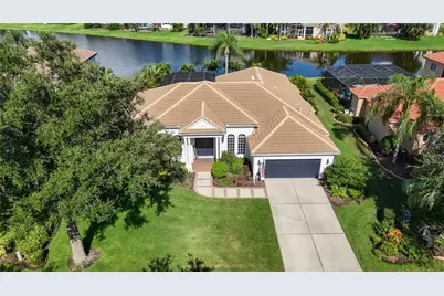 7555 Tori Way, Lakewood Ranch, FL 34202 - Photo 3