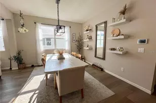 3567 74th Ave Circle E, Sarasota, FL 34243 - Photo 5