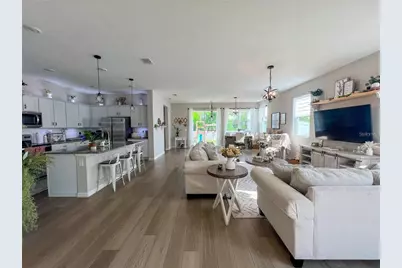 3567 74th Avenue Circle E, Sarasota, FL 34243 - Photo 3