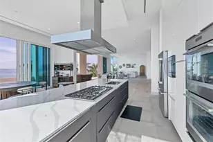 1000 Tocobaga Ln, Sarasota, FL 34236 - Photo 29