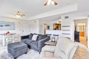 1050 Villagio Cir, Sarasota, FL 34237 - Photo 11