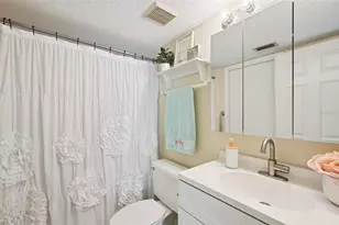 1743 Lake Pl, Venice, FL 34293 - Photo 17