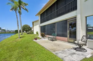 1743 Lake Pl, Venice, FL 34293 - Photo 25