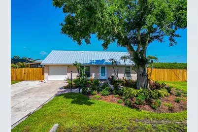 2306 41st Street E, Bradenton, FL 34208 - Photo 1