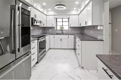 6135 Heritage Lane #6135, Bradenton, FL 34209 - Photo 3