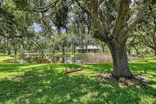 6910 211th St E, Bradenton, FL 34211 - Photo 13
