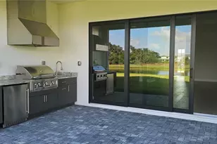 2625 Waterfront Cir, Sarasota, FL 34240 - Photo 19