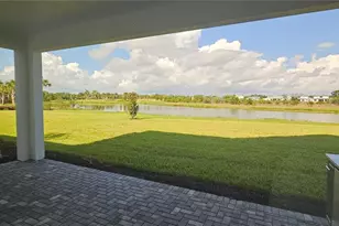 2625 Waterfront Cir, Sarasota, FL 34240 - Photo 17