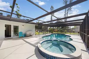 219 70th St NW, Bradenton, FL 34209 - Photo 3