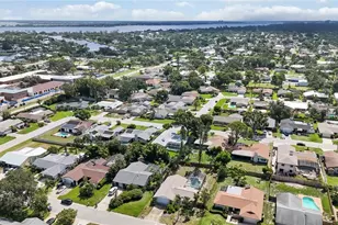 219 70th St NW, Bradenton, FL 34209 - Photo 33