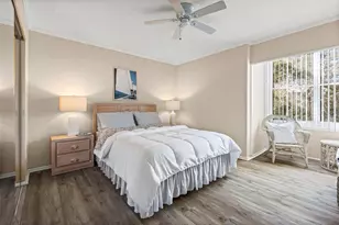 1255 E Peppertree Dr, Sarasota, FL 34242 - Photo 19