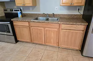 304 Venetia Ave, North Port, FL 34287 - Photo 5