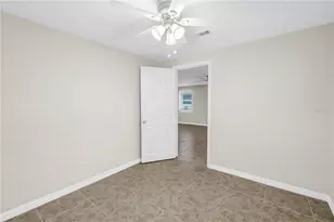 728 Caribbean Cir, Venice, FL 34293 - Photo 13