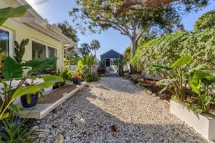 2040 Palm Terrace, Sarasota, FL 34231 - Photo 43