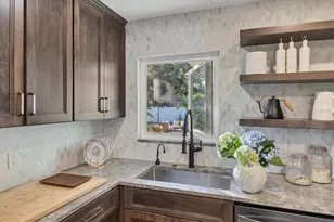 2040 Palm Terrace, Sarasota, FL 34231 - Photo 17