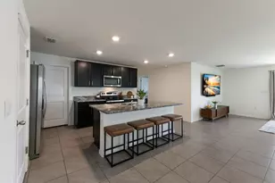 2938 Rock Sound St, Bradenton, FL 34208 - Photo 7