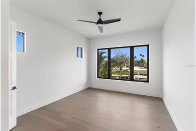 569 Bayview Drive, Longboat Key, FL 34228 - Photo 21