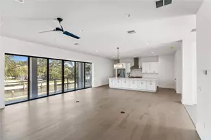 569 Bayview Dr, Longboat Key, FL 34228 - Photo 35