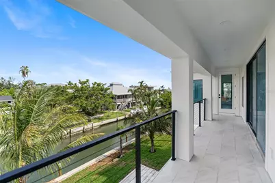 569 Bayview Drive, Longboat Key, FL 34228 - Photo 19