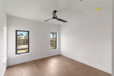 569 Bayview Drive, Longboat Key, FL 34228 - Photo 73