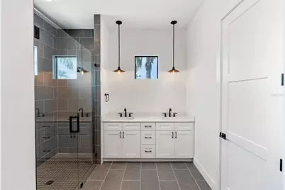 569 Bayview Drive, Longboat Key, FL 34228 - Photo 25