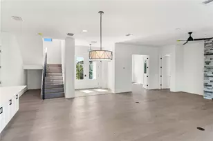 569 Bayview Dr, Longboat Key, FL 34228 - Photo 47