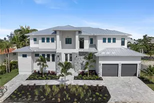 569 Bayview Dr, Longboat Key, FL 34228 - Photo 89