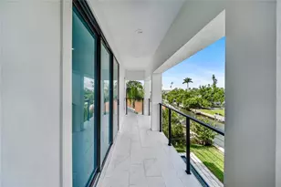 569 Bayview Dr, Longboat Key, FL 34228 - Photo 17