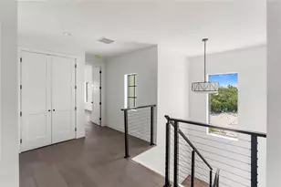 569 Bayview Dr, Longboat Key, FL 34228 - Photo 75