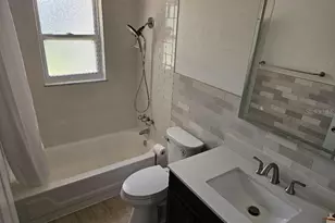 2704 12th St W, Palmetto, FL 34221 - Photo 11