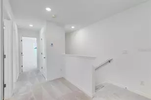 3035 Novara Ln, Lakewood Ranch, FL 34211 - Photo 9