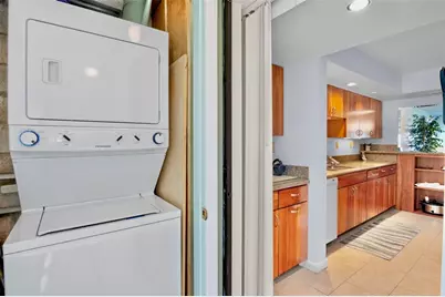 6500 Flotilla Drive #212, Holmes Beach, FL 34217 - Photo 9