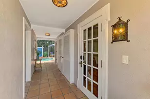 3838 Flores Ave, Sarasota, FL 34239 - Photo 35