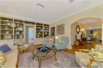 3838 Flores Avenue, Sarasota, FL 34239 - Photo 11