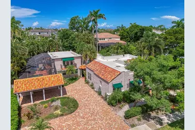 3838 Flores Avenue, Sarasota, FL 34239 - Photo 1