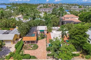 3838 Flores Ave, Sarasota, FL 34239 - Photo 5