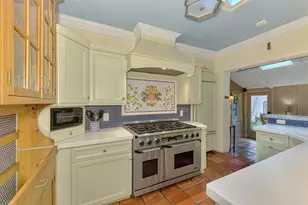 3838 Flores Ave, Sarasota, FL 34239 - Photo 15