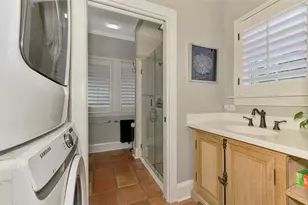 3838 Flores Ave, Sarasota, FL 34239 - Photo 25