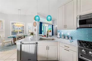 7236 Orchid Island Pl, Bradenton, FL 34202 - Photo 15