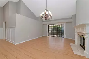 4494 Ascot Cir N, Sarasota, FL 34235 - Photo 15