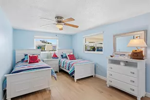 573 Spanish Dr N, Longboat Key, FL 34228 - Photo 11