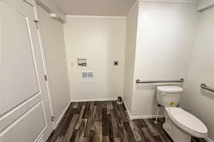 5700 Holiday Park Blvd, North Port, FL 34287 - Photo 11