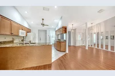 6675 Easton Drive, Sarasota, FL 34238 - Photo 13