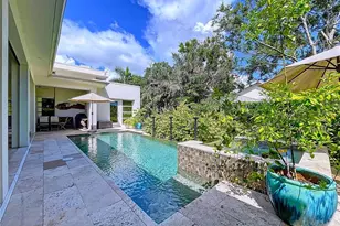 1347 Harbor Dr, Sarasota, FL 34239 - Photo 79