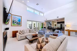 1347 Harbor Dr, Sarasota, FL 34239 - Photo 9